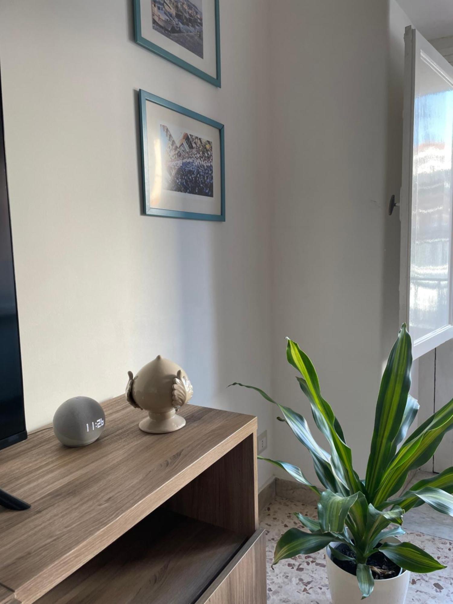 Lorenzo'S House Catania City Centre - Comfortable Large Apartment With 2 Bedrooms And 2 Baths, Close To Trains, Metro And Bus Station エクステリア 写真